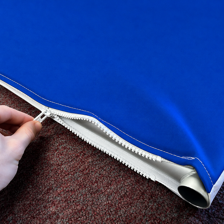 Close-up of bottom zip being fastened on TEXStyle Straight Display fabric graphic